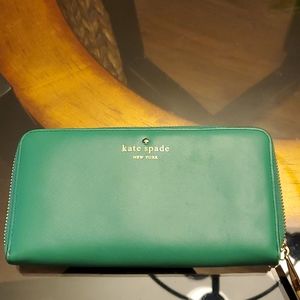 Kate Spade zip around wallet
